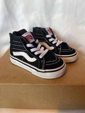 Vans Toddler Sk8-Hi Zip Black & White High-Top Sneakers - Size 5C